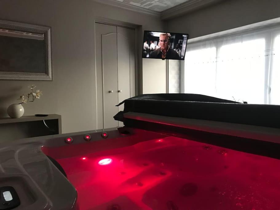 Maison Avec Jacuzzi Privatif Cambrai Luaran gambar